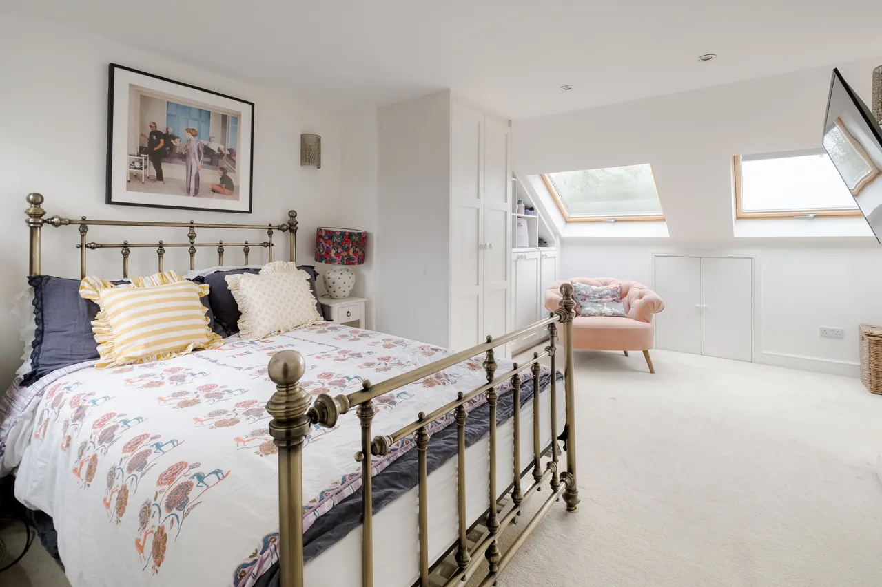Highworth Road, London, N11, photo 9