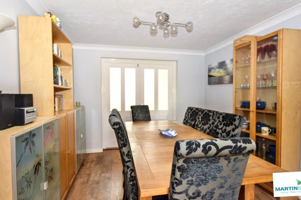Robinson Way, Burbage, photo 8