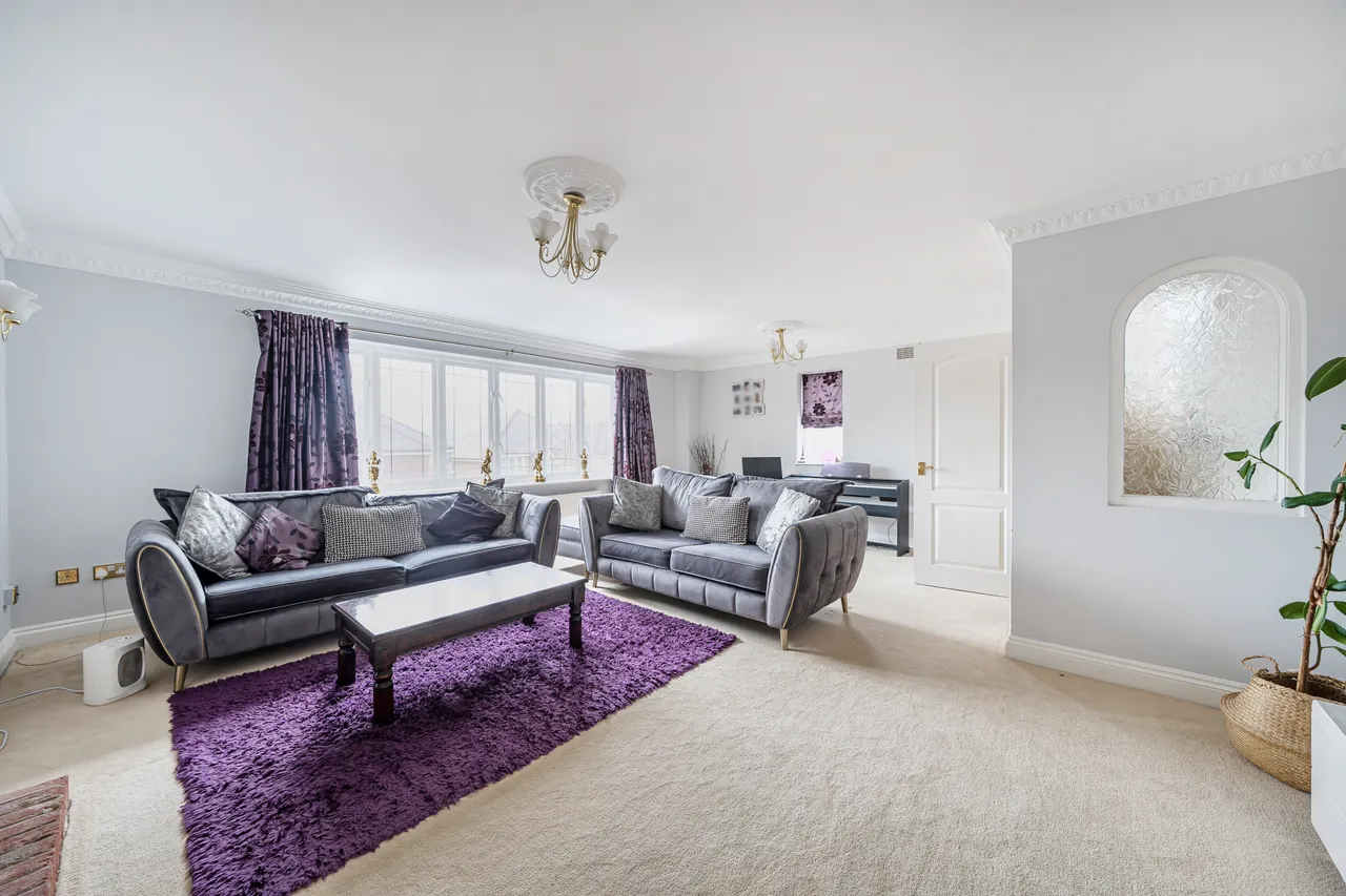 Deerswood Close, Caterham, CR3, photo 9