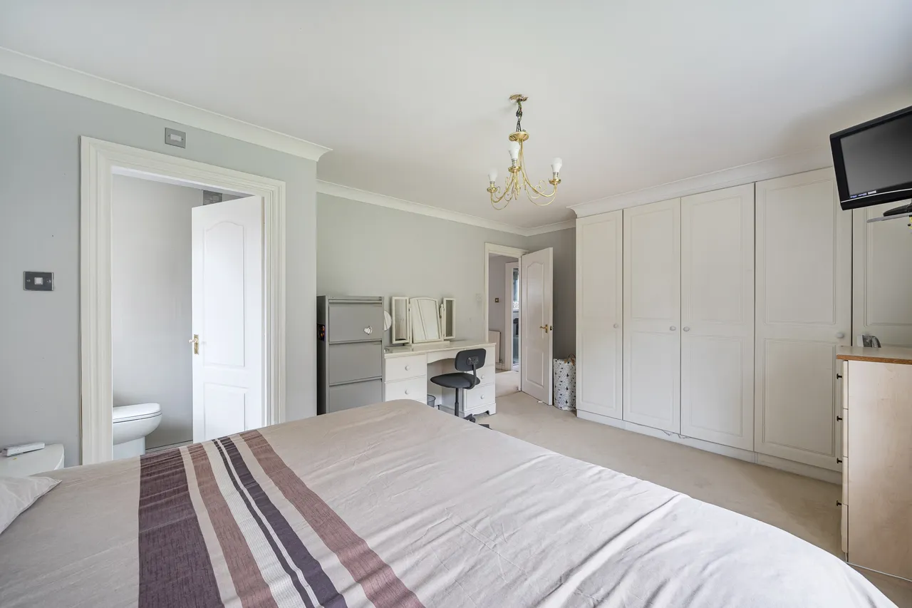 Deerswood Close, Caterham, CR3, photo 14