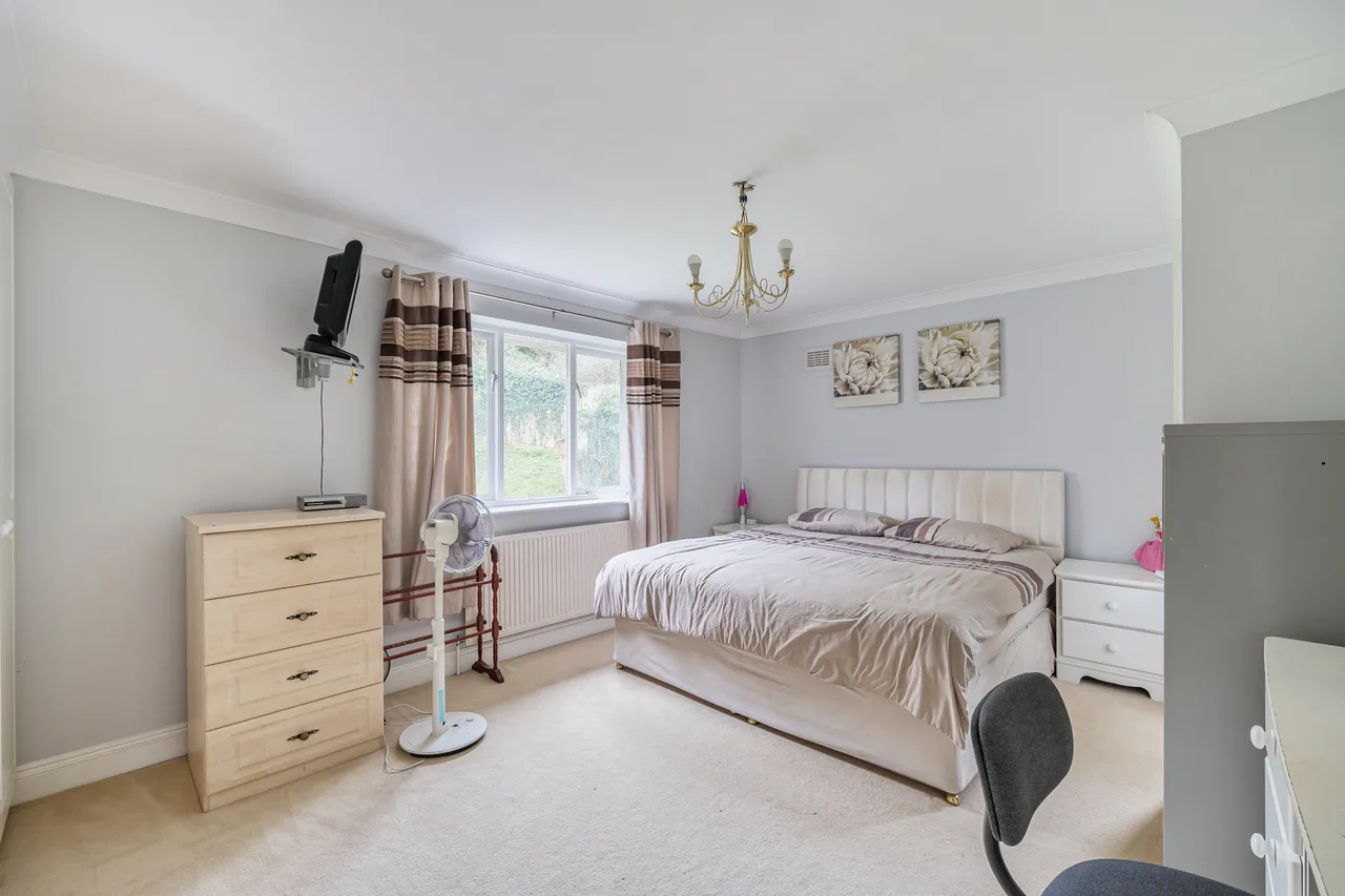 Deerswood Close, Caterham, CR3, photo 16