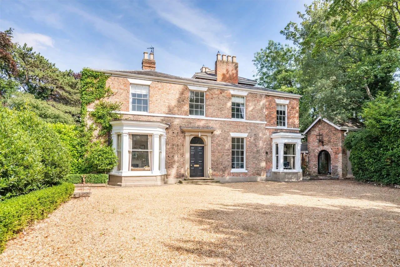 5 bed house for sale — North Lodge, Main House, North Street, Ripon, North Yorkshire, HG4 1HJ
