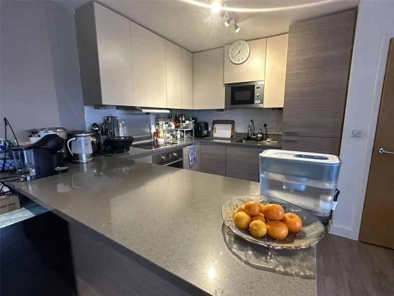 East Drive, Beaufort Park, NW9, photo 16