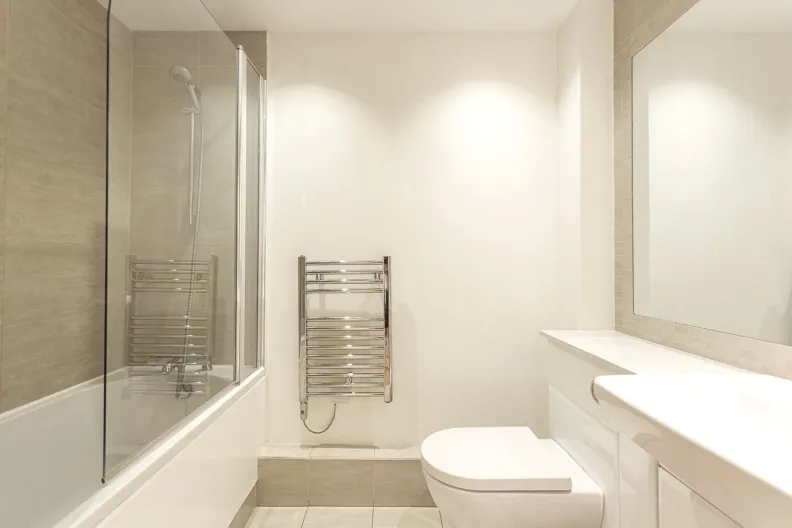 East Drive, Beaufort Park, NW9, photo 10