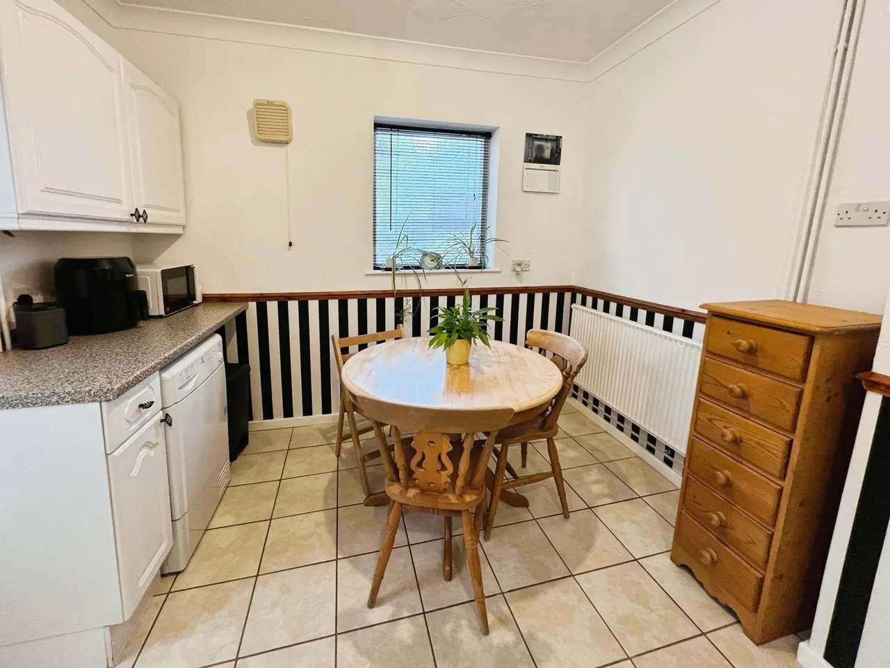 Springfield Road, Swadlincote, DE11, photo 9