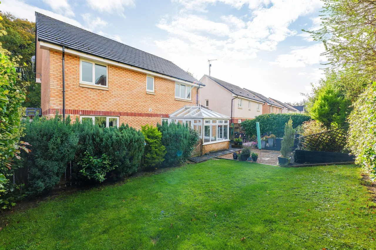 Thistle Avenue, Newton Mearns, photo 28