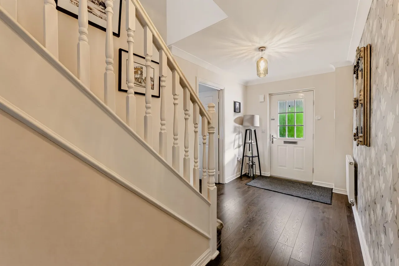 Thistle Avenue, Newton Mearns, photo 13