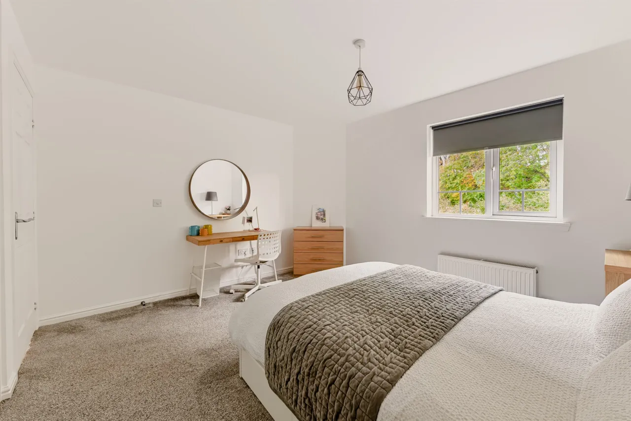 Thistle Avenue, Newton Mearns, photo 18