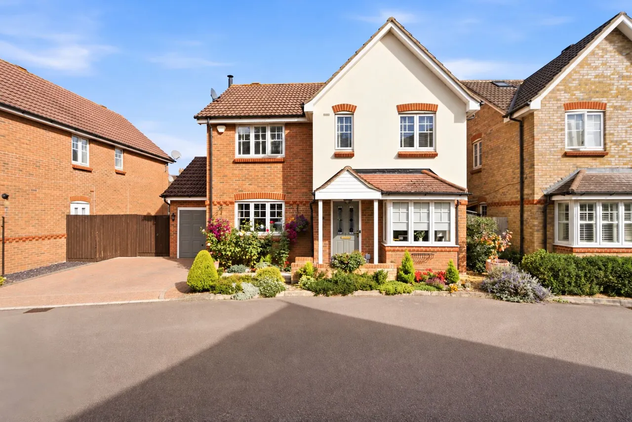 4 bed house for sale, Coopers Gate, Colney Heath, AL4