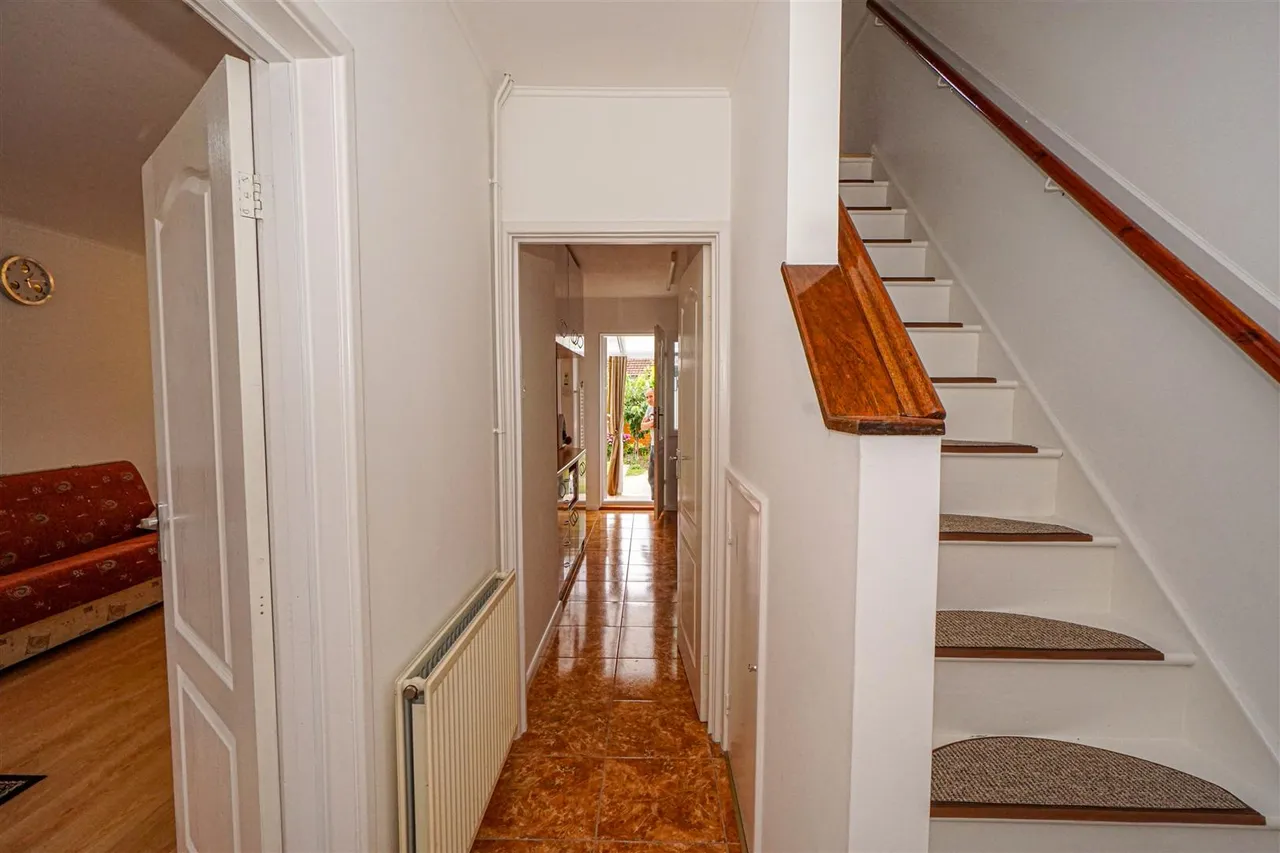 Jameson Crescent, St. Leonards-On-Sea, photo 28