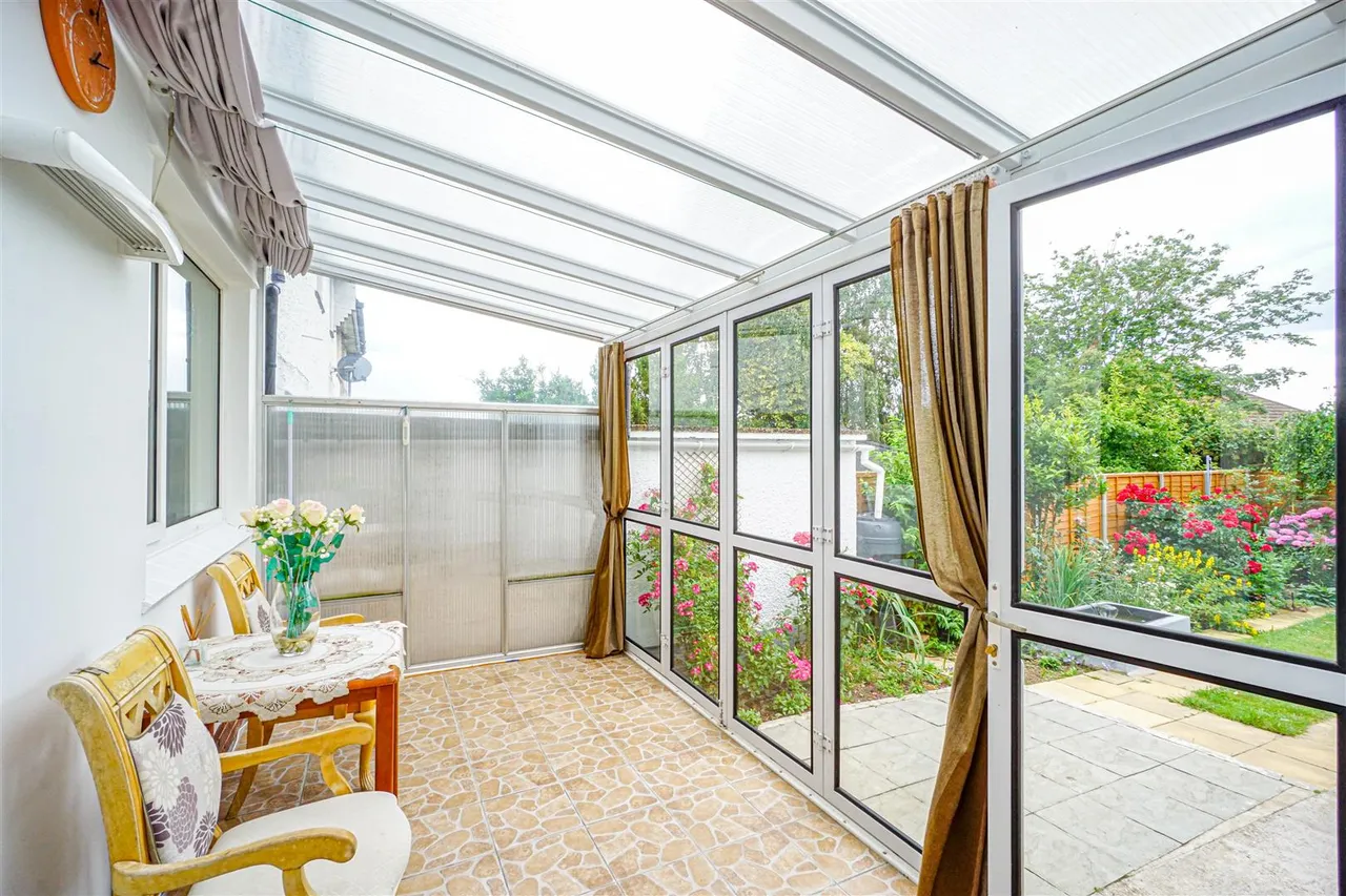 Jameson Crescent, St. Leonards-On-Sea, photo 8
