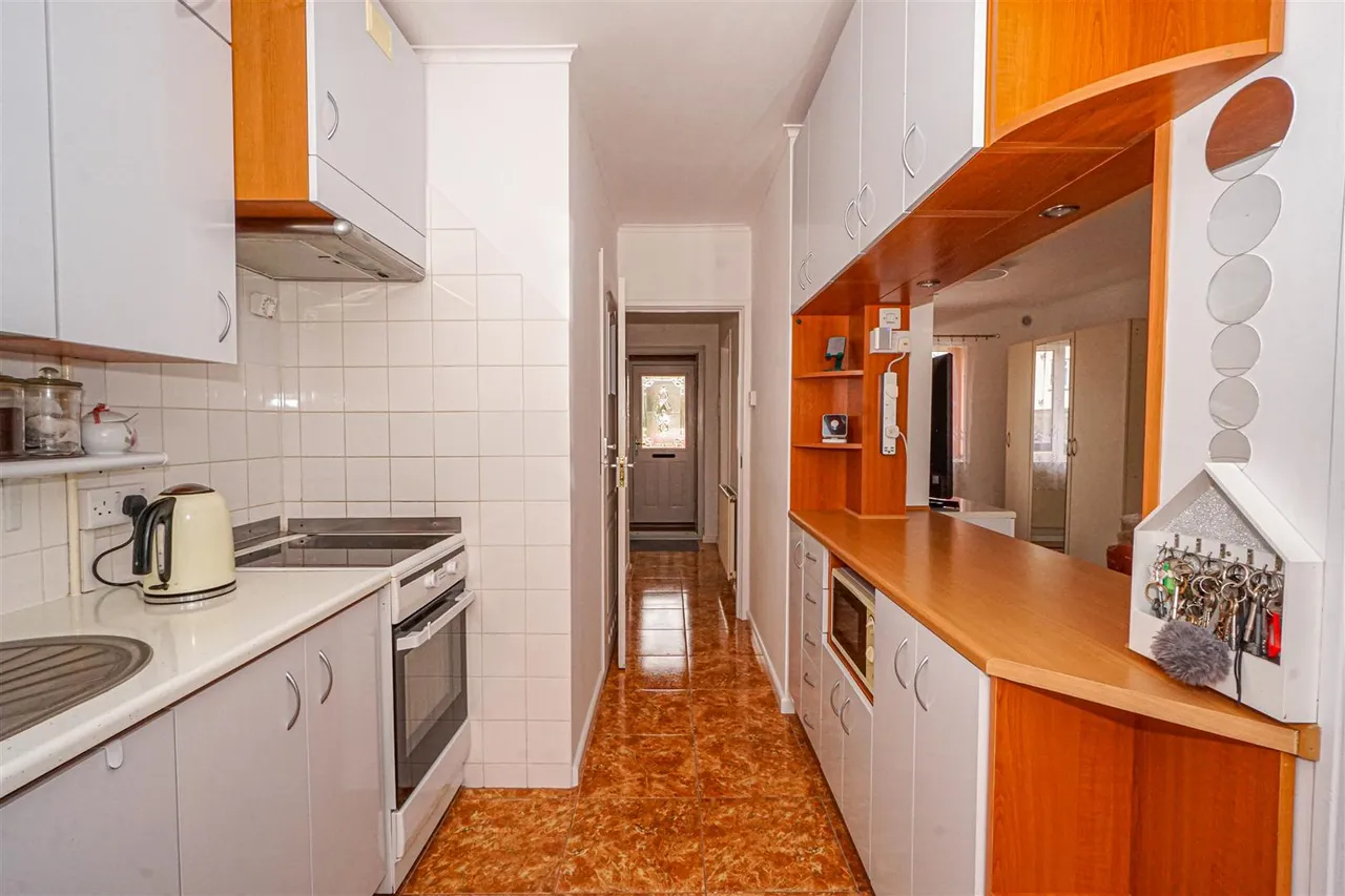 Jameson Crescent, St. Leonards-On-Sea, photo 6