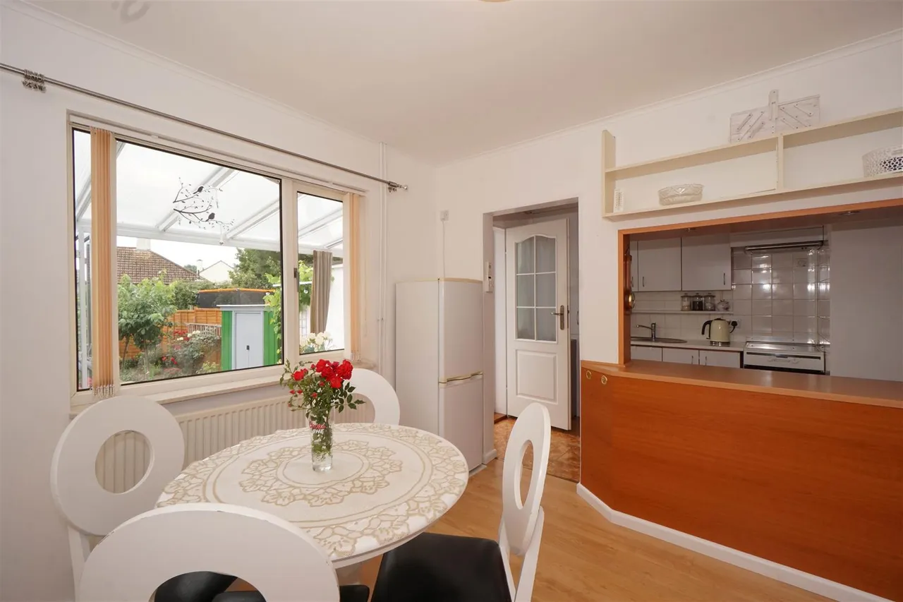 Jameson Crescent, St. Leonards-On-Sea, photo 4