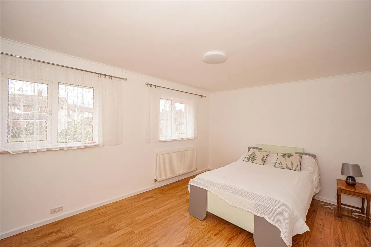 Jameson Crescent, St. Leonards-On-Sea, photo 9