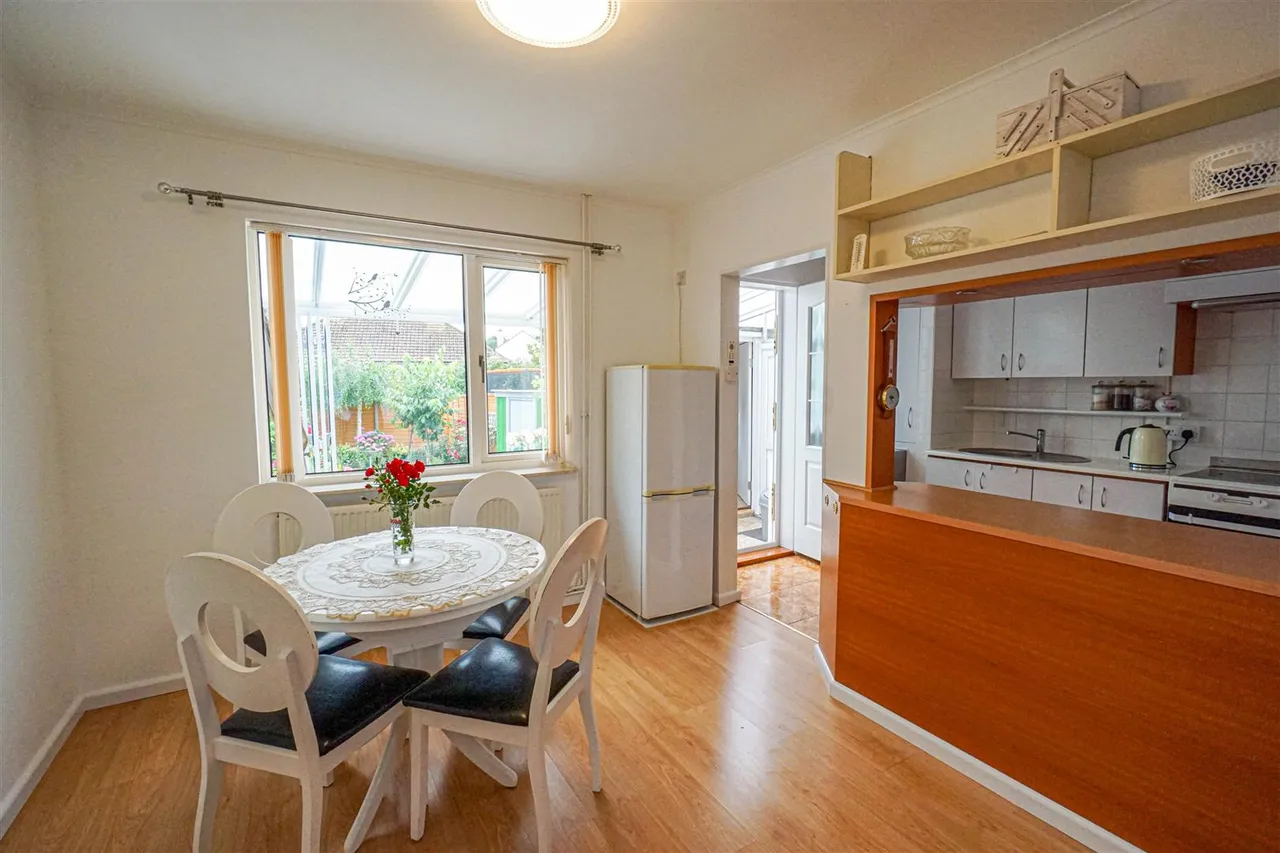 Jameson Crescent, St. Leonards-On-Sea, photo 21