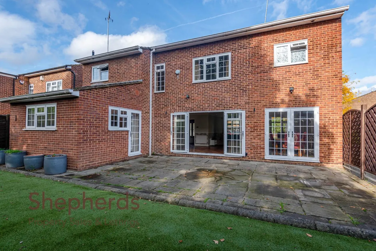 Crooked Way, Nazeing, EN9, photo 9