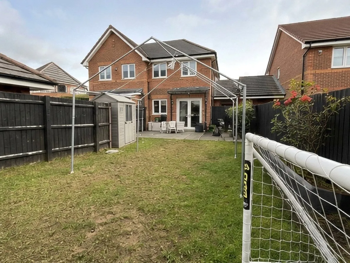 Larch End, Minster on Sea, ME12, photo 10