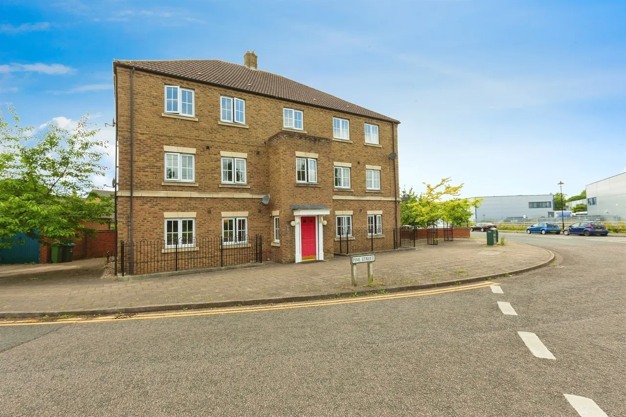2 bed flat for sale — Brimmers Way, Aylesbury