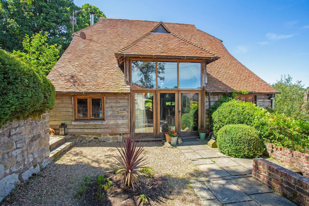 4 bed house for sale — Sturt Road, HASLEMERE, GU27