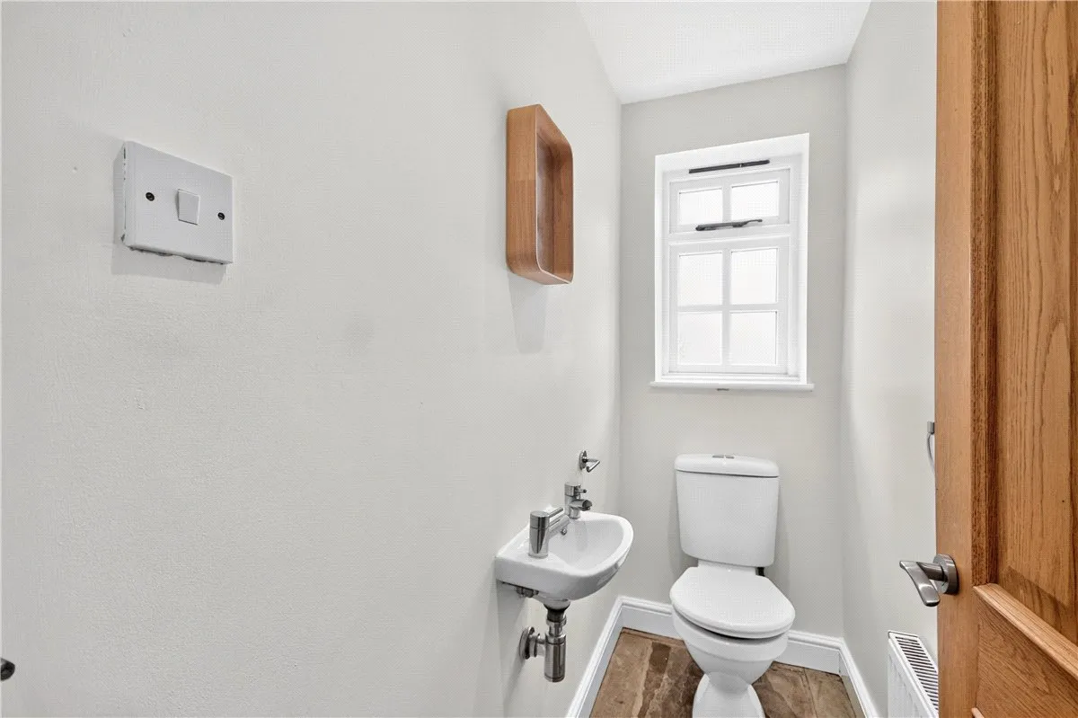 Red Lane, Burton Green, CV8, photo 11