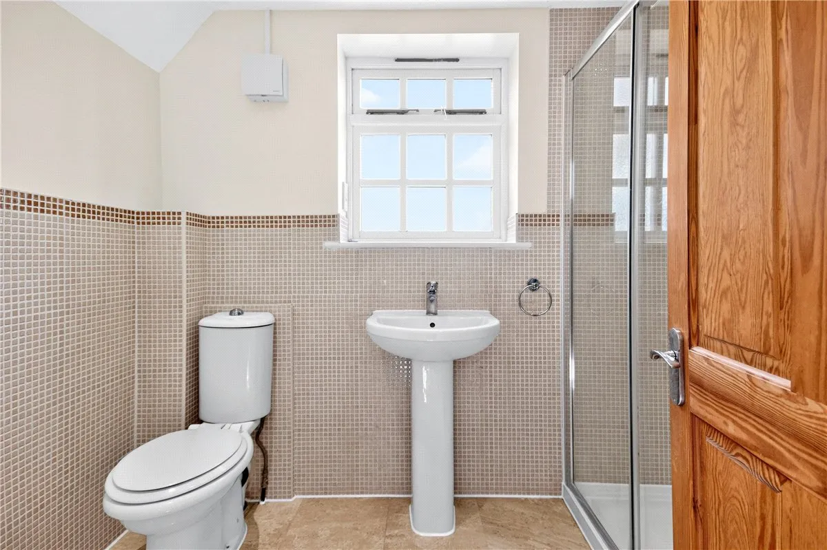 Red Lane, Burton Green, CV8, photo 8
