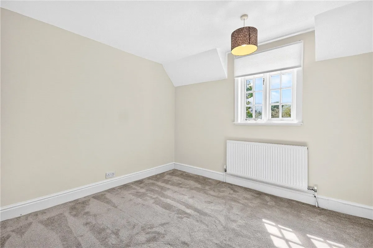 Red Lane, Burton Green, CV8, photo 10