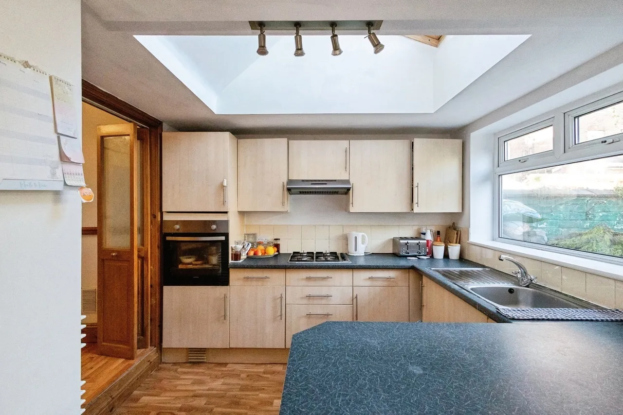 Howard Avenue, Stockport, SK4, photo 8