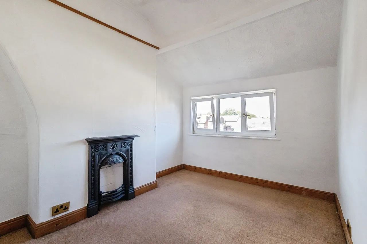 Howard Avenue, Stockport, SK4, photo 19