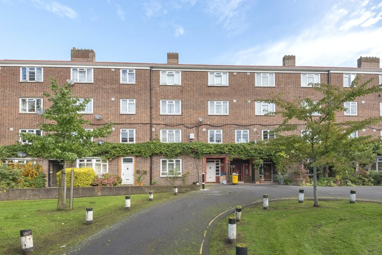 2 bed flat for sale — Melford Road, SE22
