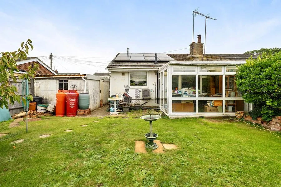 Newcombe Close, Milcombe, OX15, photo 5
