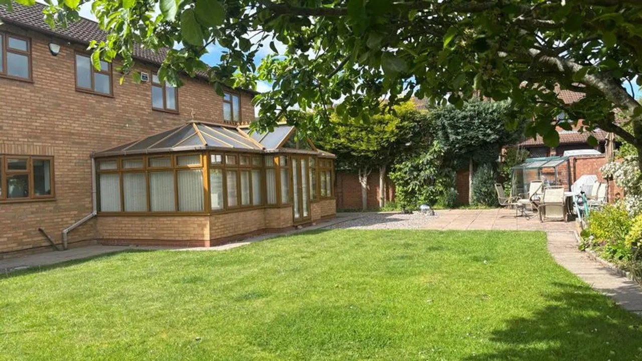 Eldersfield Grove, Solihull, B91, photo 23