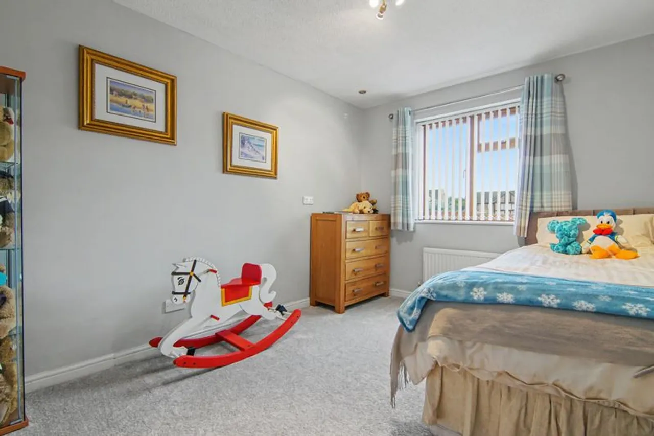 Eldersfield Grove, Solihull, B91, photo 19