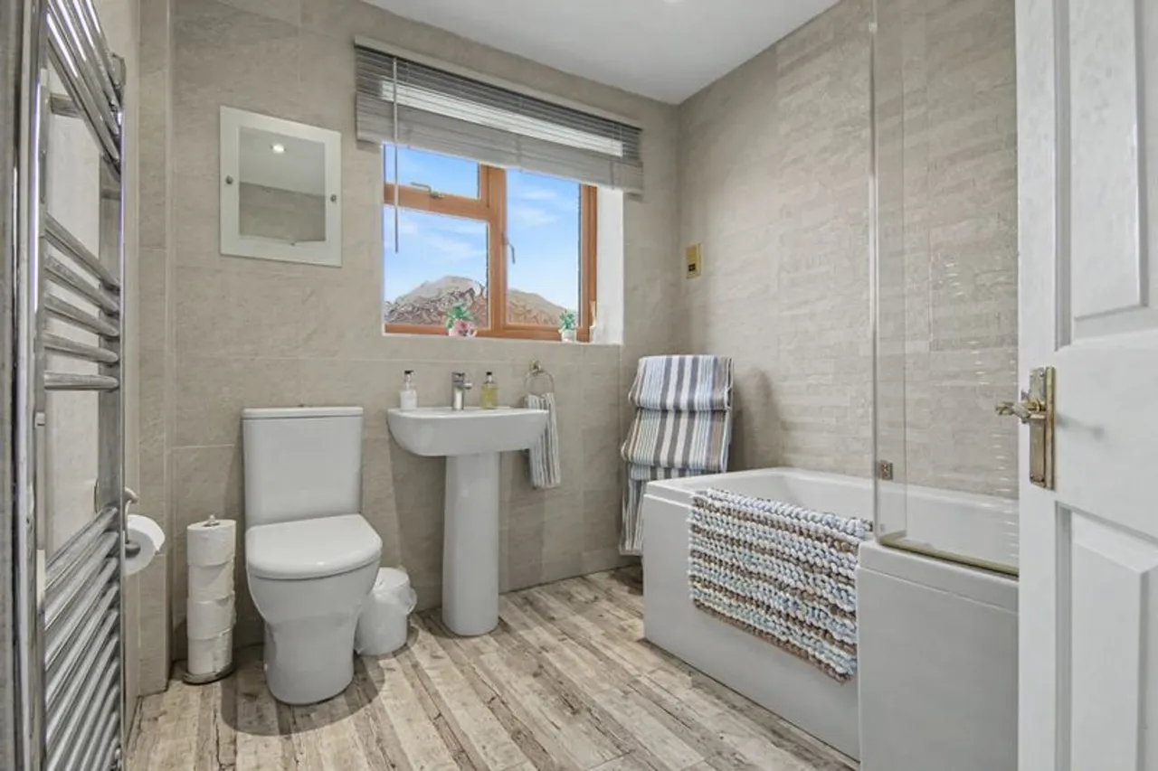 Eldersfield Grove, Solihull, B91, photo 17