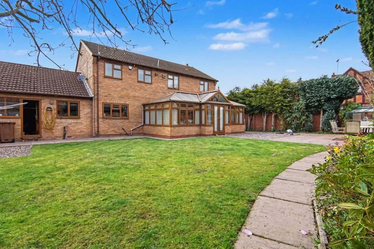 5 bed house for sale — Eldersfield Grove, Solihull, B91