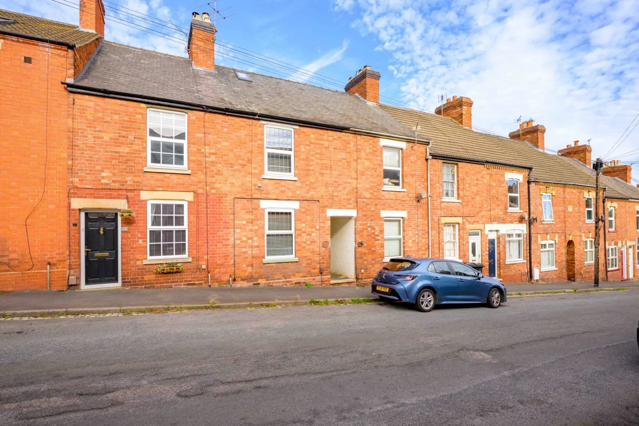 3 bed house for sale, Green Hill Road, Grantham