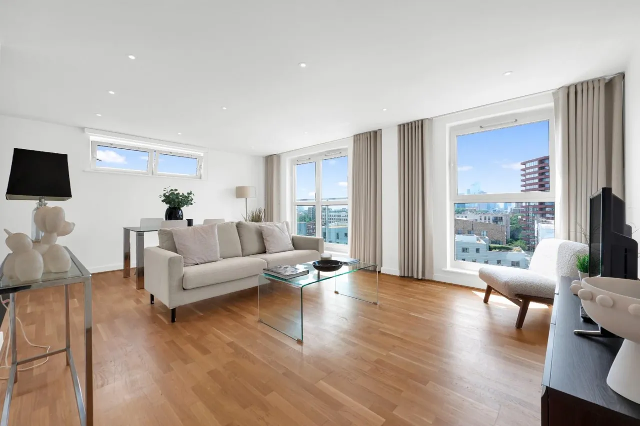 3 bed flat for sale — Balmes Road, Islington, N1
