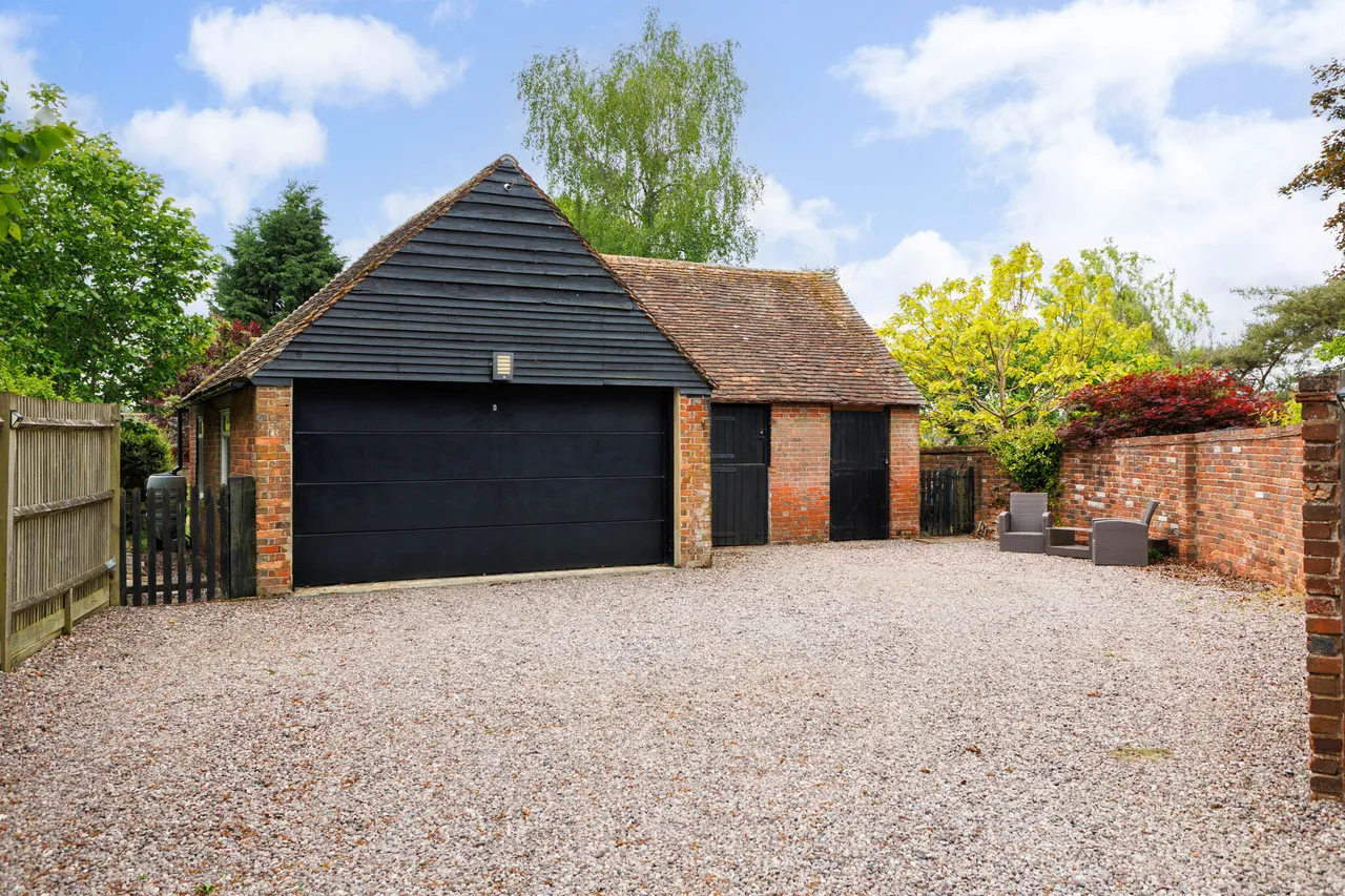 The Hollow, West Chiltington, RH20, photo 9