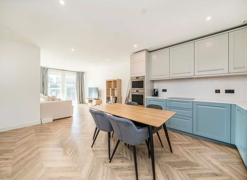 Wheatfield Way, Kingston Upon Thames, KT1, photo 5