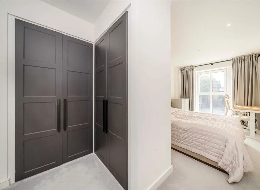 Wheatfield Way, Kingston Upon Thames, KT1, photo 4