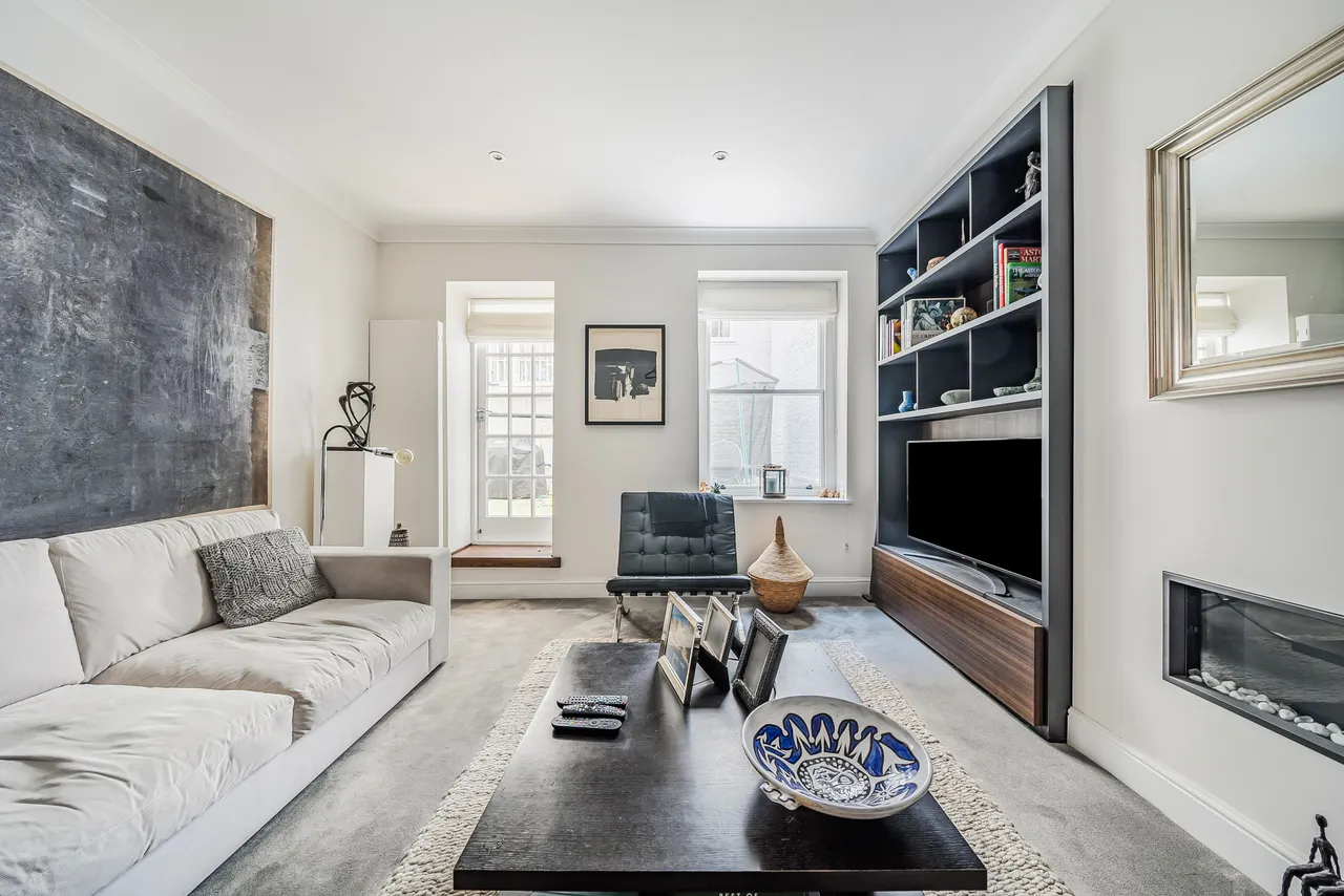 2 bed flat for sale — Flat 2, 41 Lennox Gardens, London