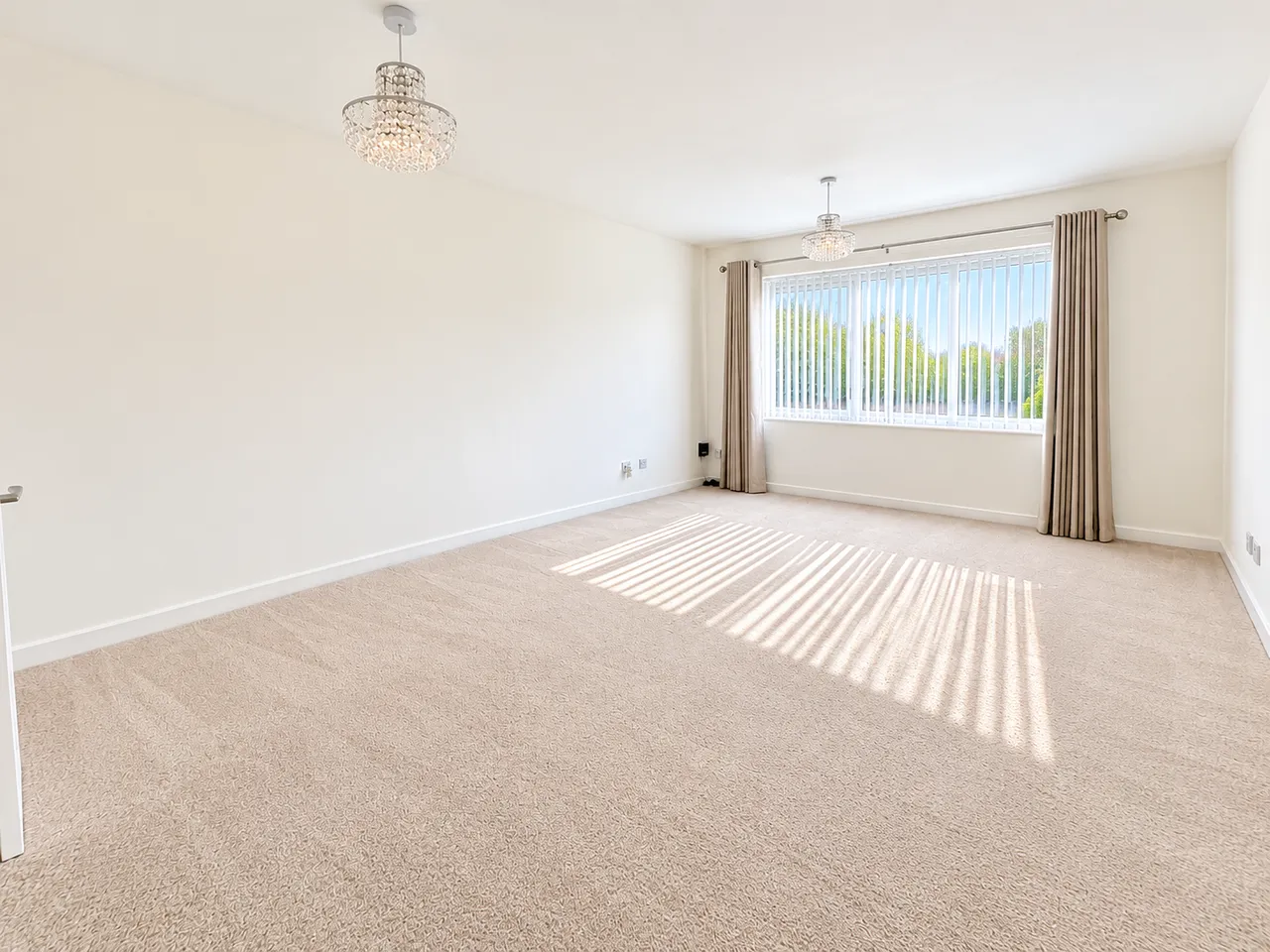 Burrows Court, NN3, photo 2