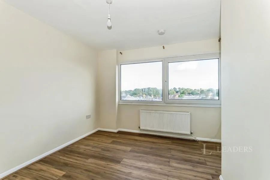 Coulsdon Road, Caterham, CR3, photo 12