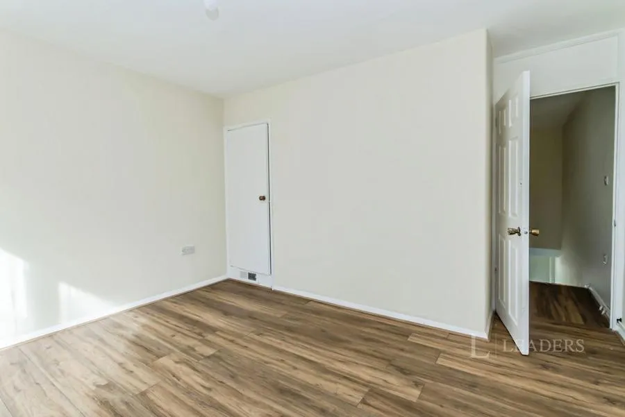 Coulsdon Road, Caterham, CR3, photo 15