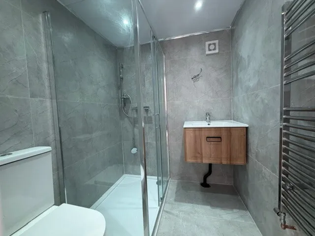 Dunstable Road, Luton, Beds, photo 11