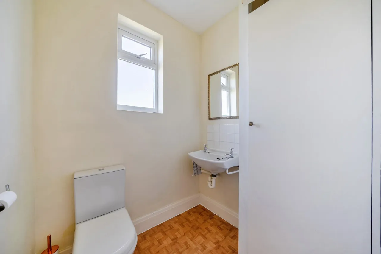 Callander Road, SE6, photo 19
