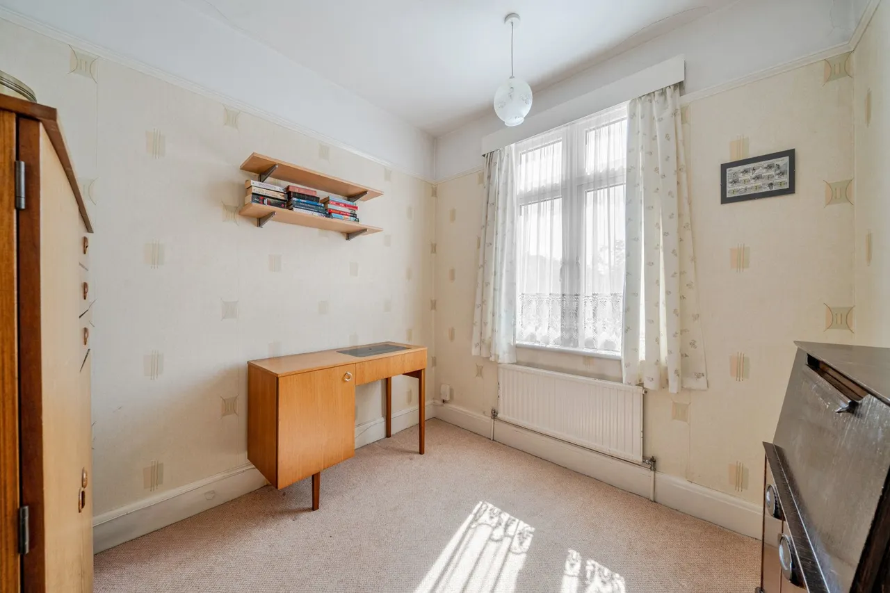 Callander Road, SE6, photo 12