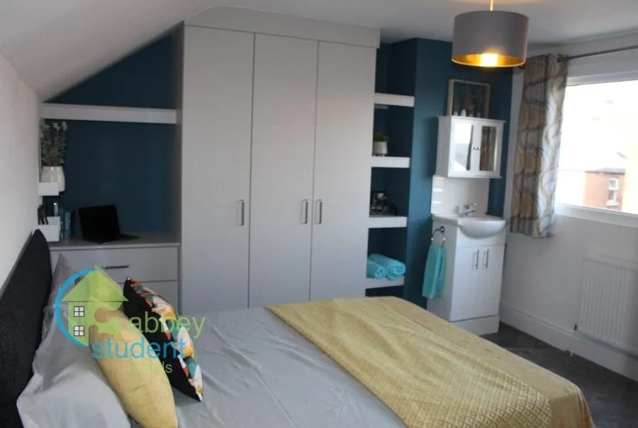 West Lorne Street, Chester, CH1, photo 13