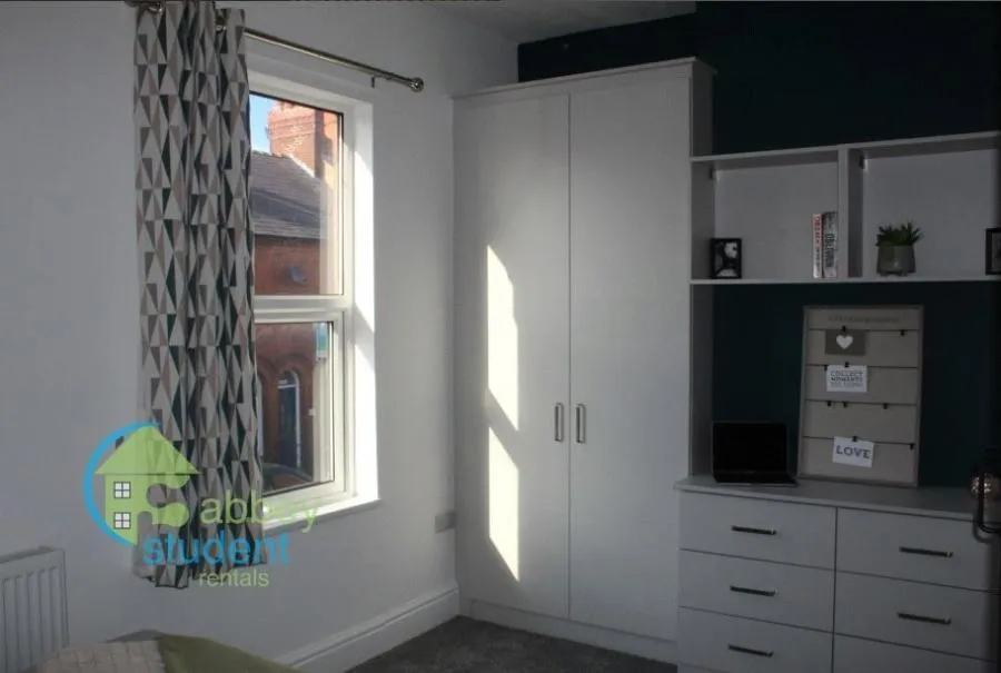 West Lorne Street, Chester, CH1, photo 11