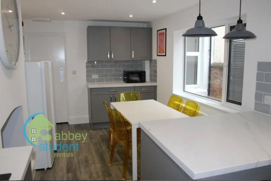 West Lorne Street, Chester, CH1, photo 3