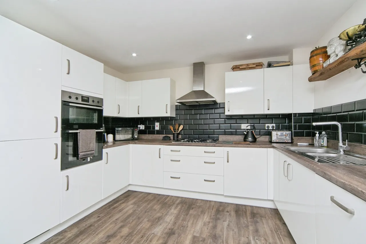 Parc Tyddyn Bach, Holyhead, LL65, photo 4